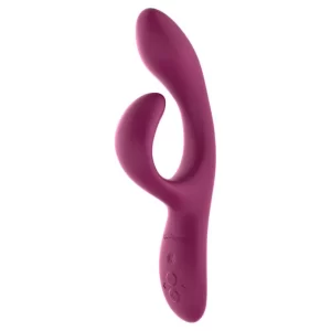 We-vibe Nova 2 är en riktigt bra vibrator som stimulerar både g-punkten och klitoris hos henne.