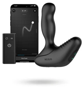 Nexus Revo Stealth prostatavibrator i svart silikon med medföljande fjärrkontroll.